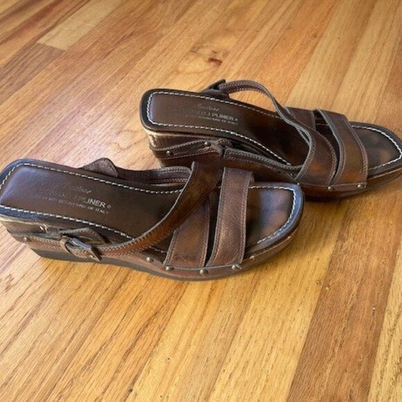 Donald J Pliner Wedge Bronze Sandals - Picture 2 of 7